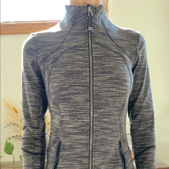 LULULEMON grey zip up - Picture 1 of 3